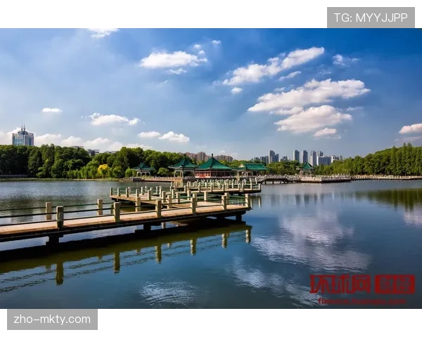 赛艇赛事携手环保组织共建绿色赛事，携手清理河道树立环保新标杆