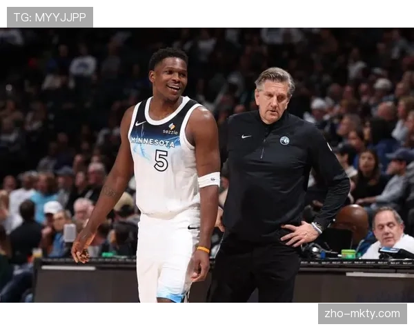 森林狼核心爱德华兹膝伤 出战成疑影响球队进攻火力